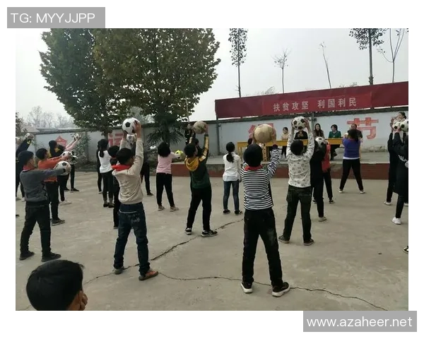 与杨静对话探讨她的足球生涯与未来发展之路