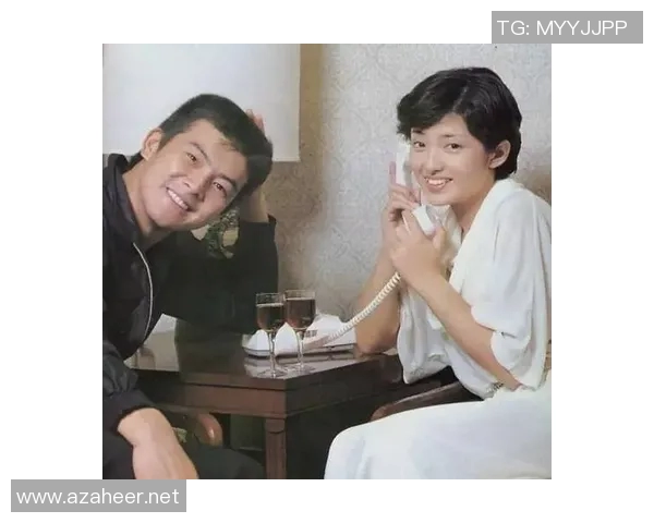 各位足球明星的女友们:她们的爱情故事与生活点滴揭秘 各位足球明星的女友们:她们的爱情故事与生活点滴揭秘