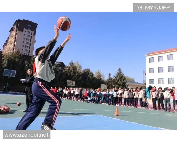 成都篮球队灵活性揭秘:如何在赛场上展现团队智慧与个人技巧 成都篮球队灵活性揭秘:如何在赛场上展现团队智慧与个人技巧