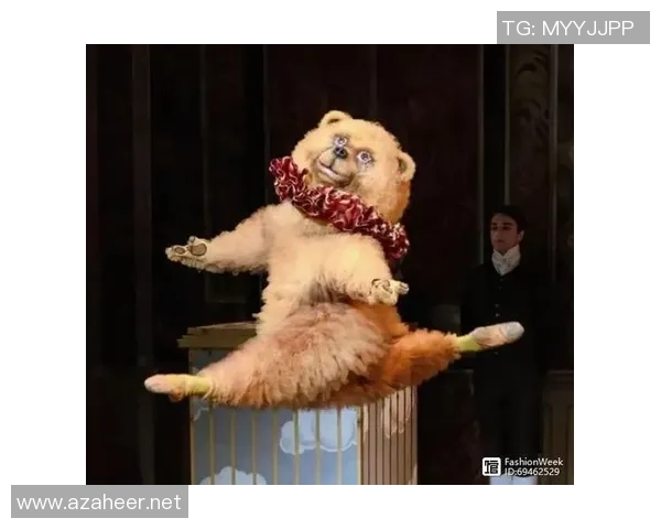 模仿足球明星摔倒视频引发热议网友纷纷模仿搞笑场景大比拼 模仿足球明星摔倒视频引发热议网友纷纷模仿搞笑场景大比拼