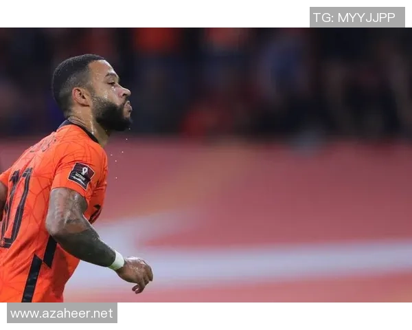 荷兰足球明星的辉煌历程与传奇故事全景回顾