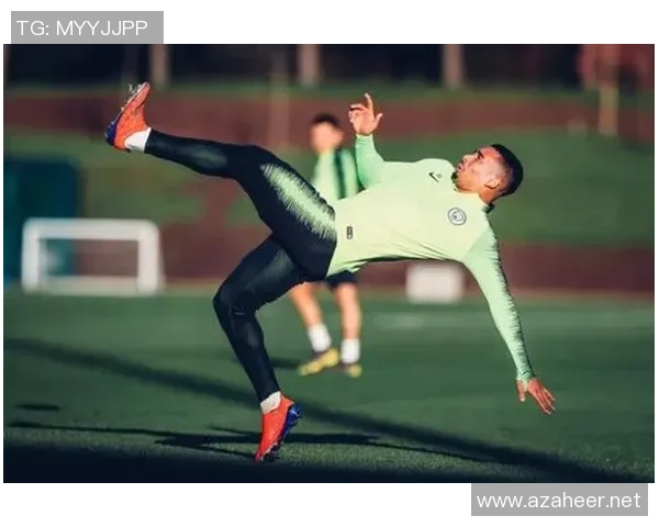 足球明星灿烂笑容集锦视频分享让你感受运动的魅力与快乐 足球明星灿烂笑容集锦视频分享让你感受运动的魅力与快乐